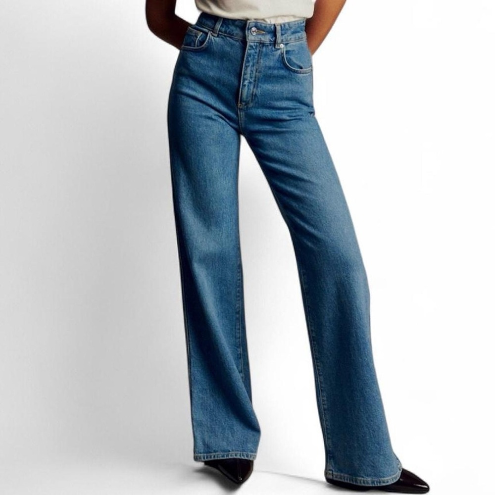 Sezane New 70’s Trouser Jeans in the color Denim Blue.